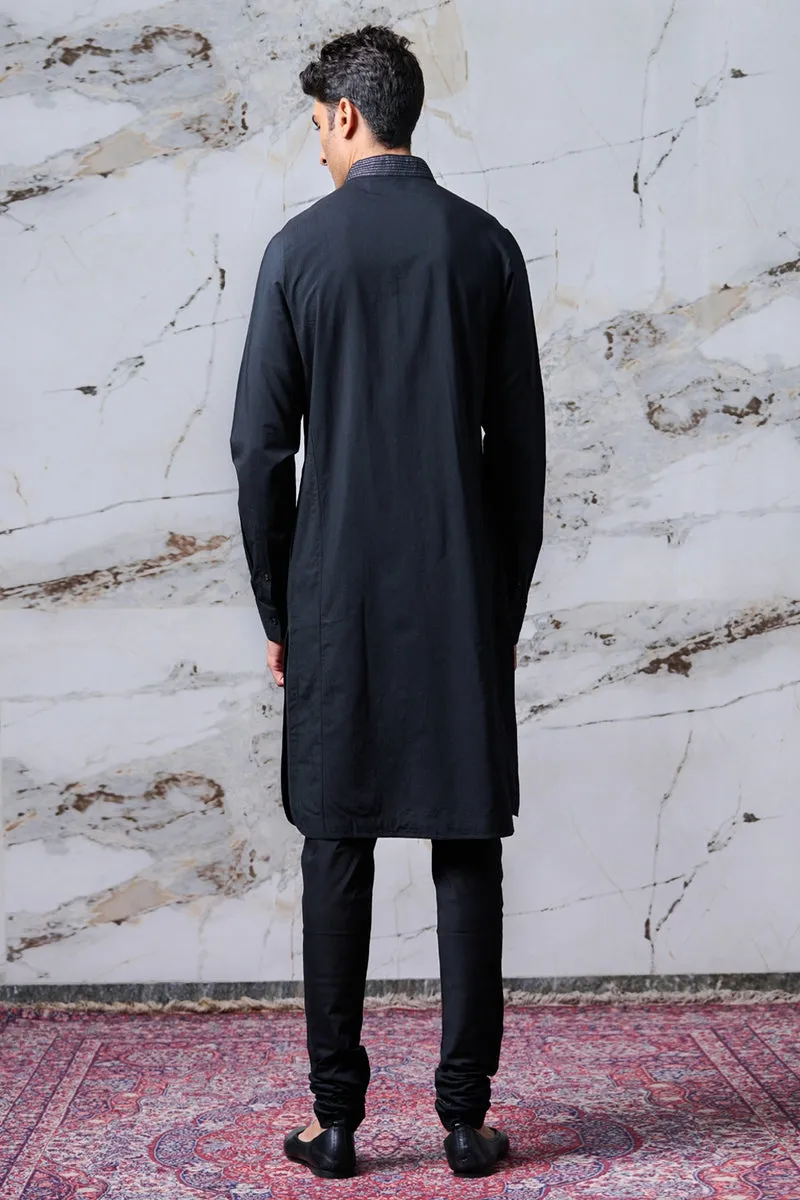 Black Kurta Set With Zari Texture Detailing