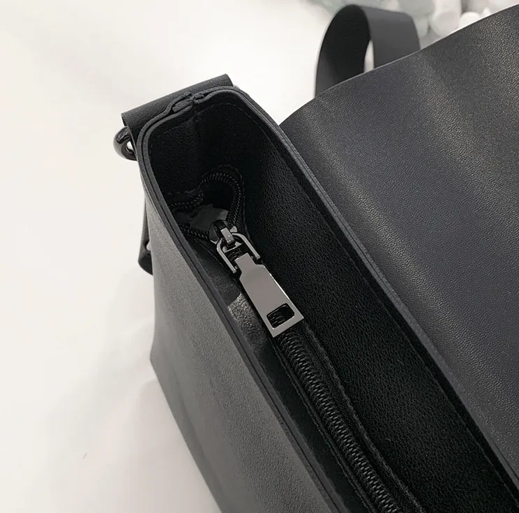 Chicmy-Korean style, Korean men's outfit, minimalist style, street fashionSMALL MESSENGER SHOULDER BAG