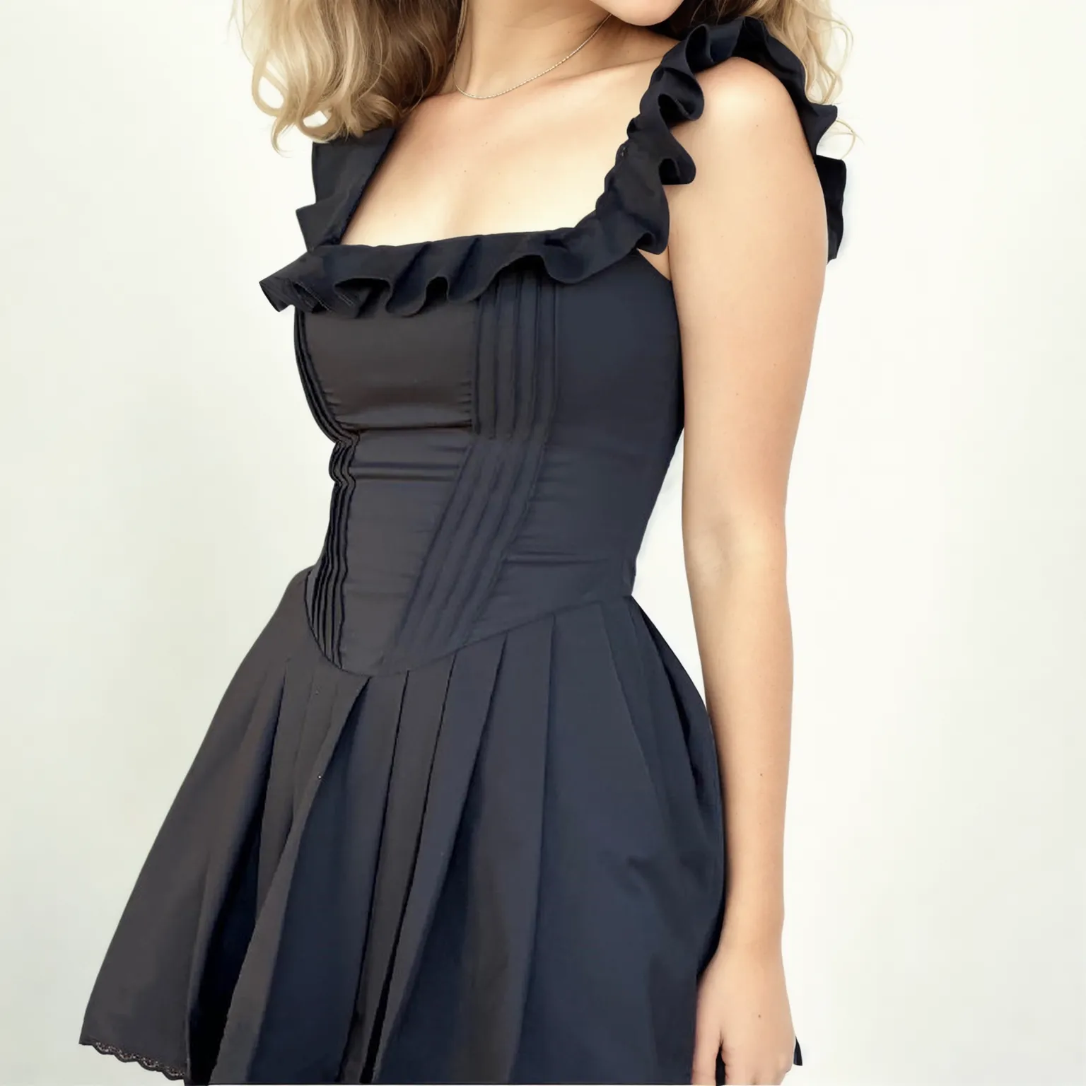 Sculpted Elegance: Fashion Fishbone Corset Dress