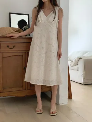 V-neck ivory cotton dress