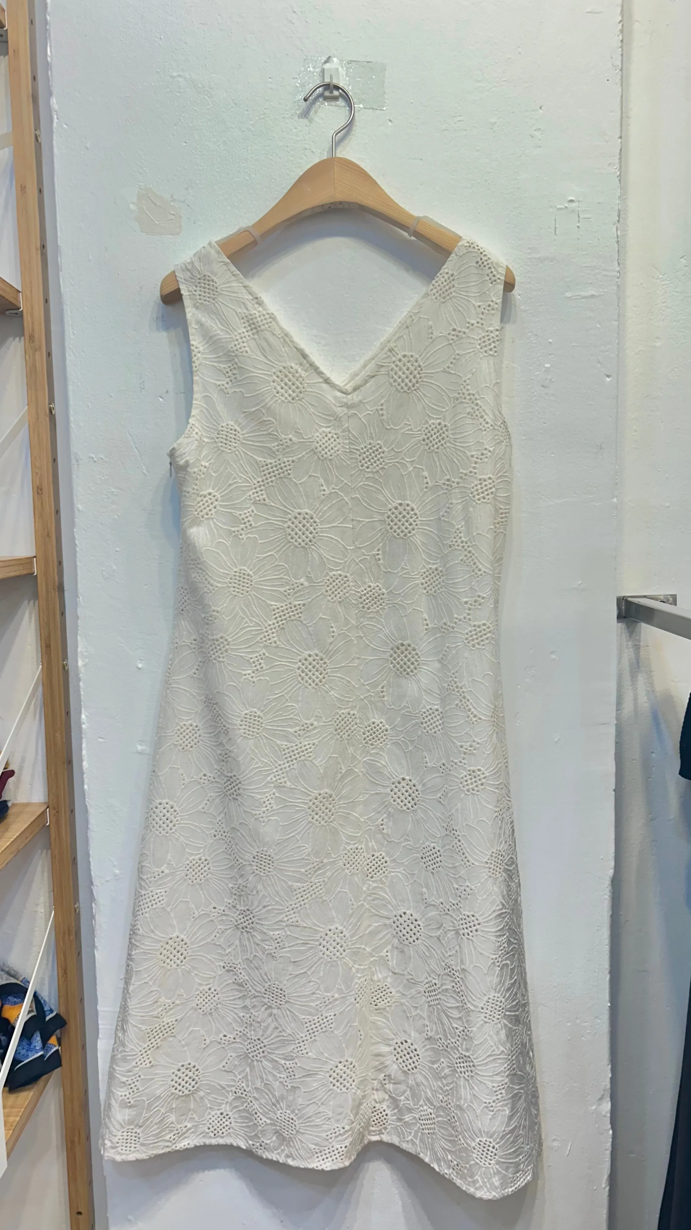 V-neck ivory cotton dress